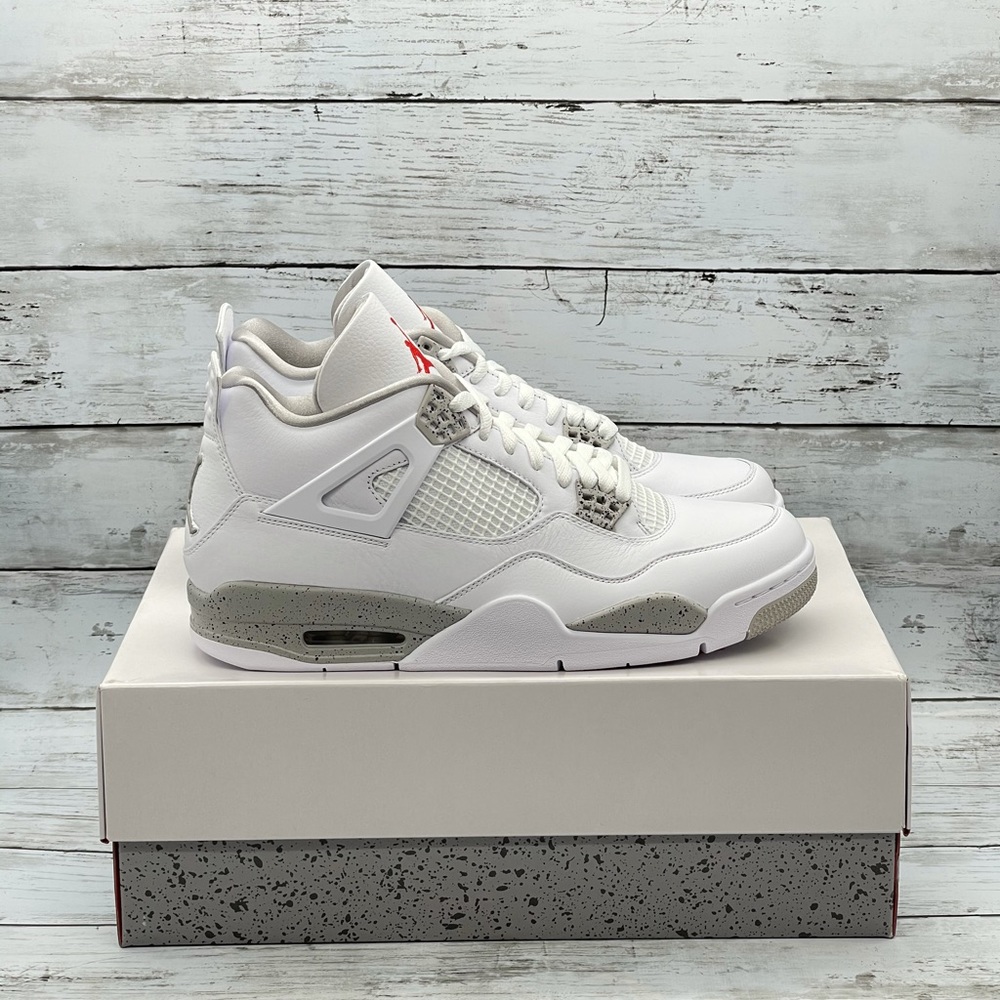 NEW Air Jordan 4 Retro White Oreo Tech White 2021
